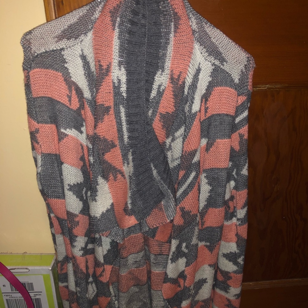 **Cardigan - Picture 2 of 4